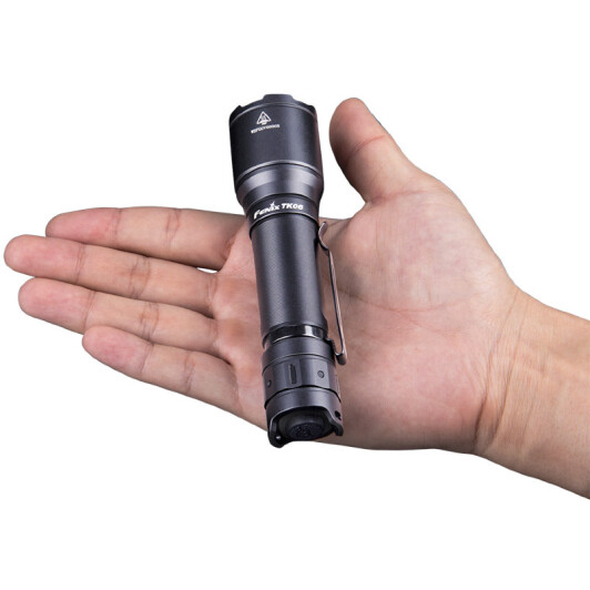 Ручний ліхтар Fenix TK06