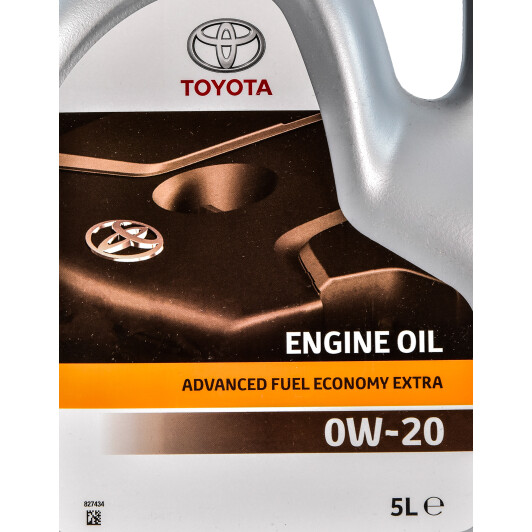 Моторна олива Toyota Fuel Economy 0W-20 5 л на Porsche 911