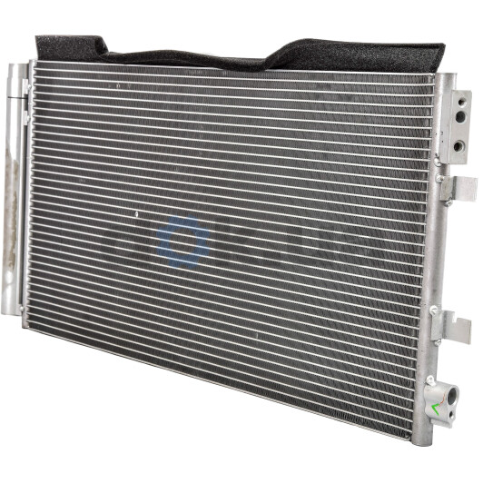 Радіатор кондиціонера Valeo 814187