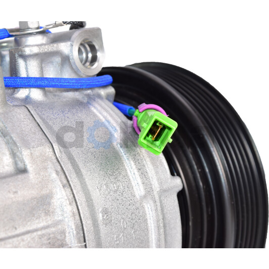 Компресор кондиціонера Denso DCP02005