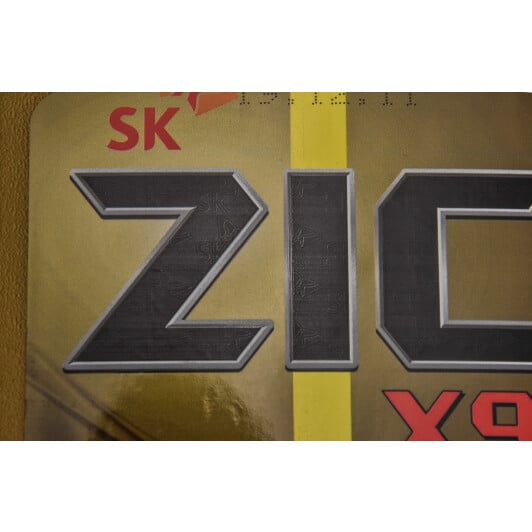 Моторна олива ZIC X9 5W-40 4 л на Suzuki XL7