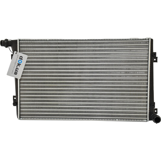 Радиатор охлаждения двигателя Vika 11210767101