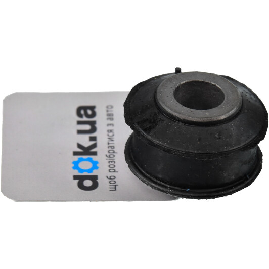 Сайлентблок важеля MOOG opsb8982