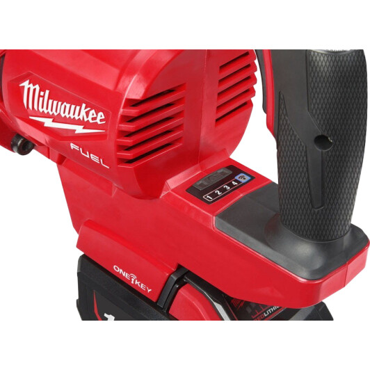 Гайковерт аккумуляторный Milwaukee M18 FUEL ONEFHIWF1DS-0C (без аккумулятора и ЗУ, с чехлом)