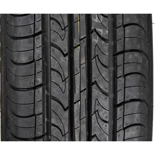Шина Roadstone Classe Premiere CP672 185/65 R15 88H