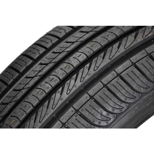 Шина Roadstone NBlue Eco 185/60 R14 82H BSW