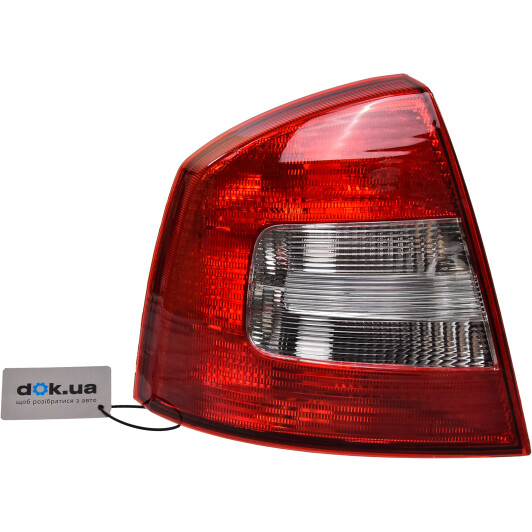 89450875302 DPA Задній ліхтар для Skoda Octavia