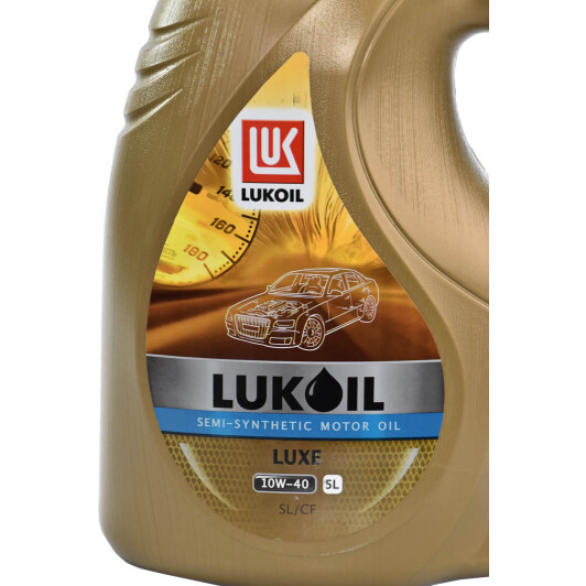 Моторное масло Lukoil Люкс 10W-40 5 л на Lada 2111