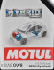 Моторное масло Motul Hybrid 0W-8 1 л на Lexus RC