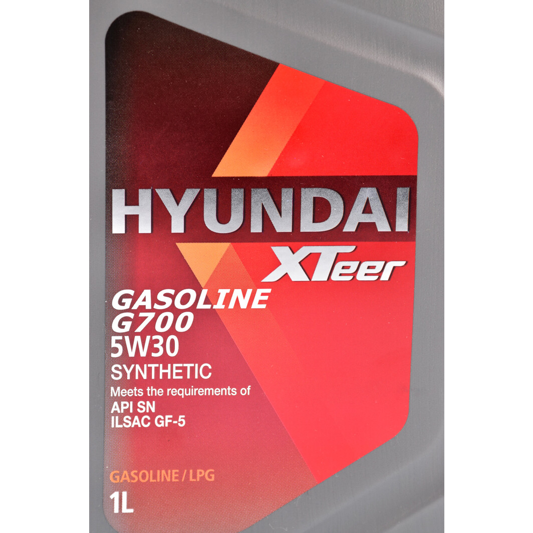 Моторна олива Hyundai XTeer Gasoline G700 5W-30 1 л на Dodge Charger