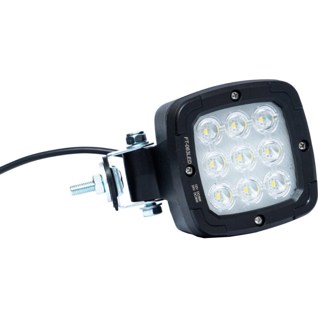 Додаткова LED фара Fristom FT-063LED для робочого світла 6 W 9 діодів