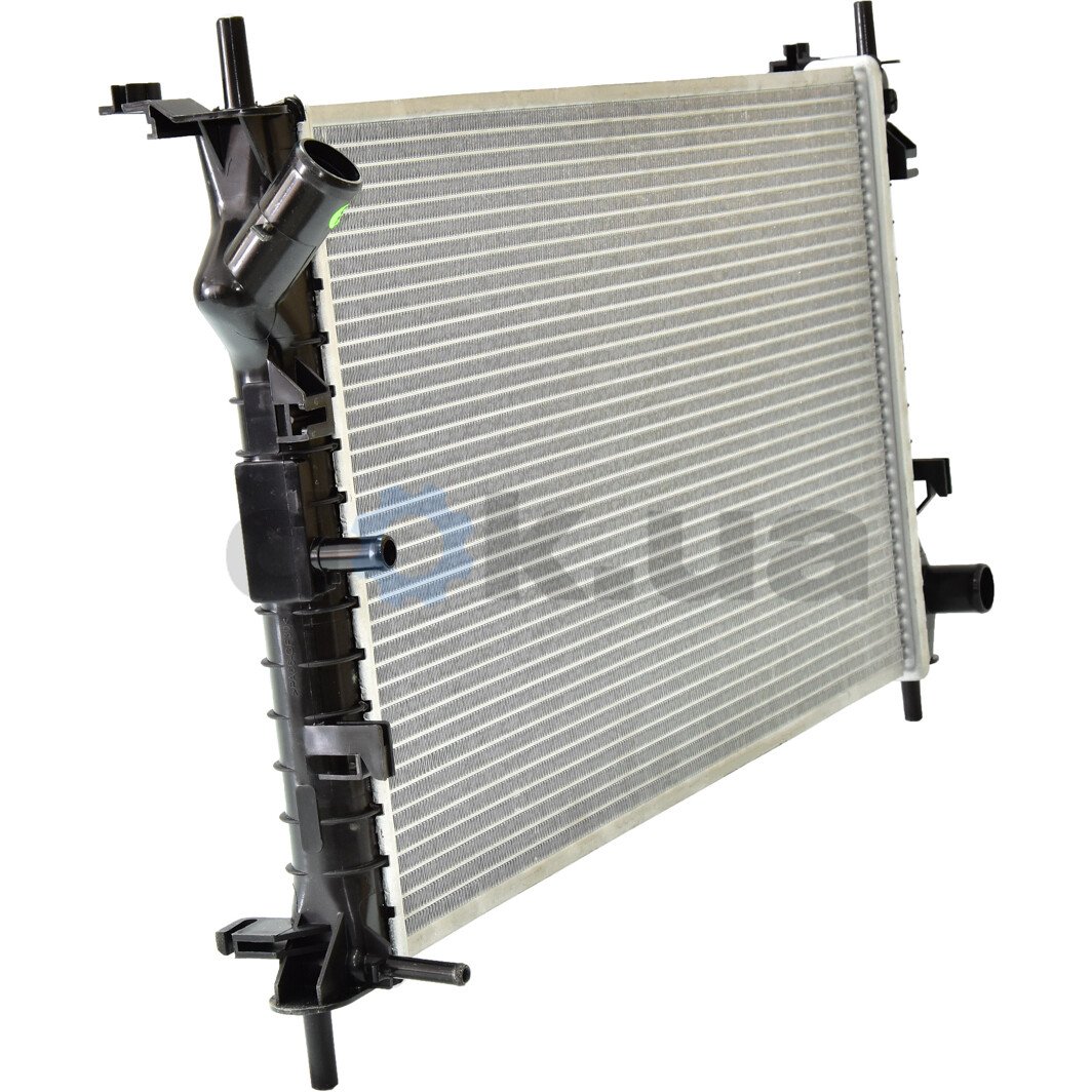 Радиатор охлаждения двигателя BSG BSG 30-520-005