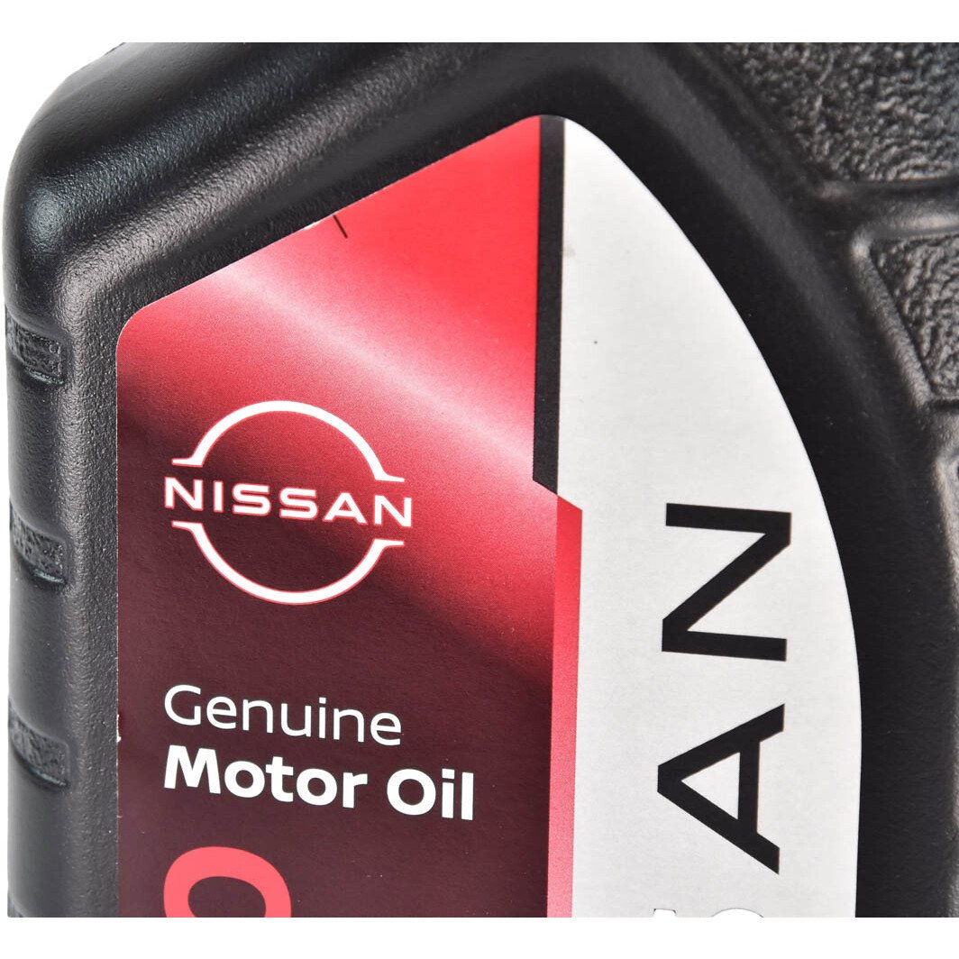 Моторное масло Nissan Genuine 5W-30 1 л на Subaru XT