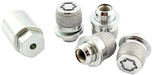 

Комплект гаек-секреток с ключом Toyota PW45600001
