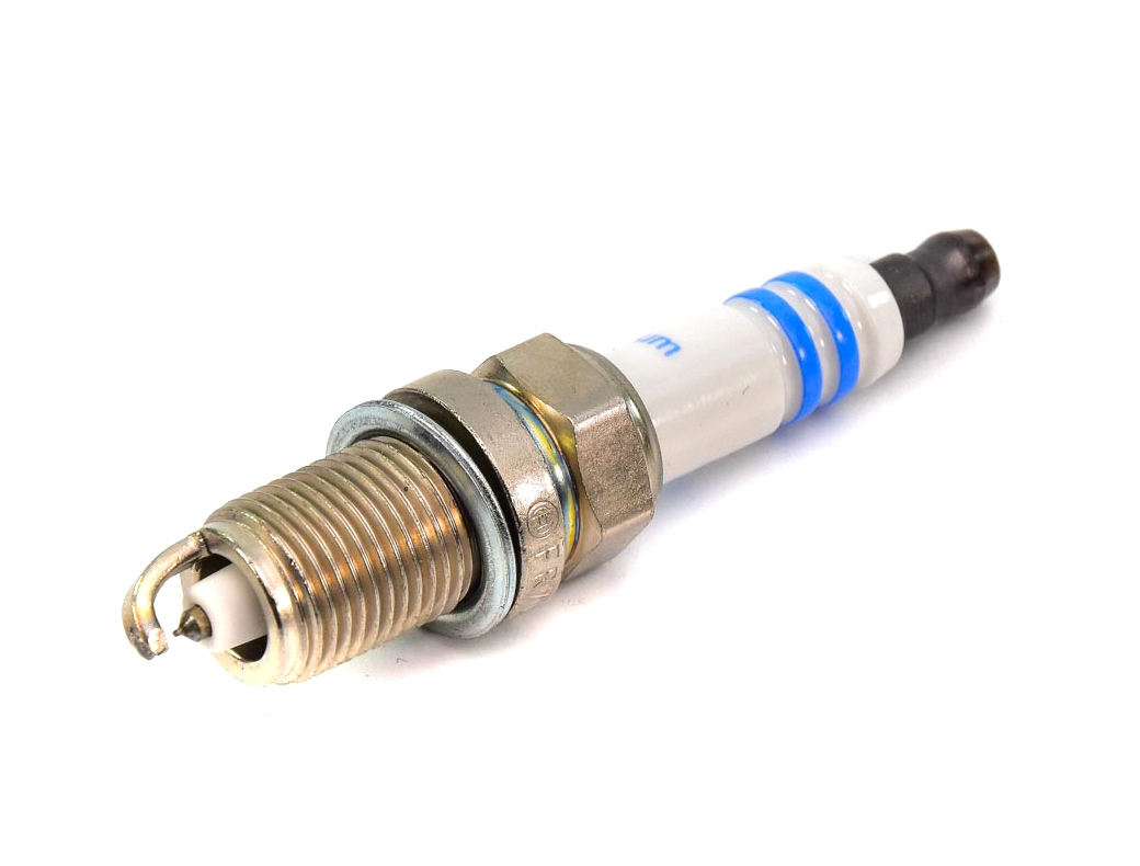 

Bosch 0242236592 Свеча зажигания