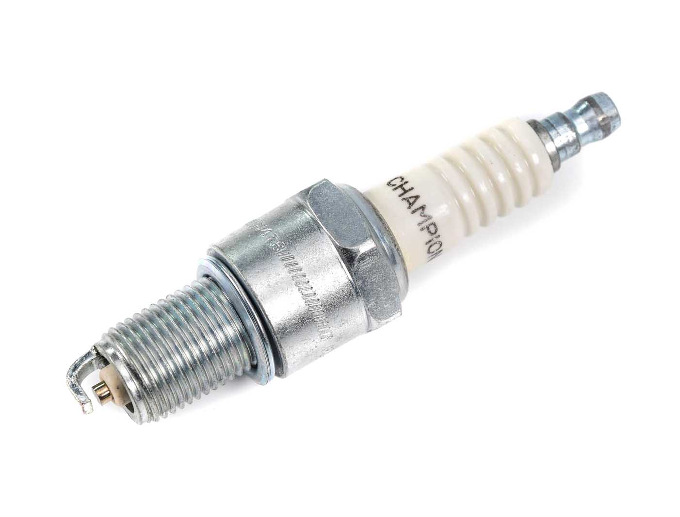 

Champion OE047T10 Свеча зажигания
