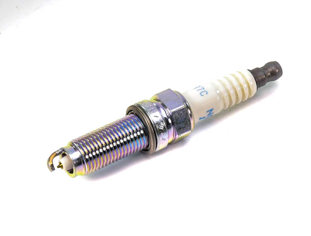 

NGK 92932 Свеча зажигания