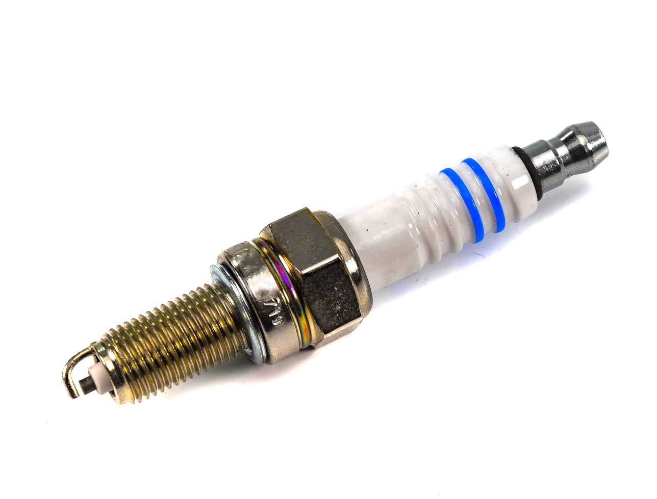 

Bosch 0242040502 Свеча зажигания