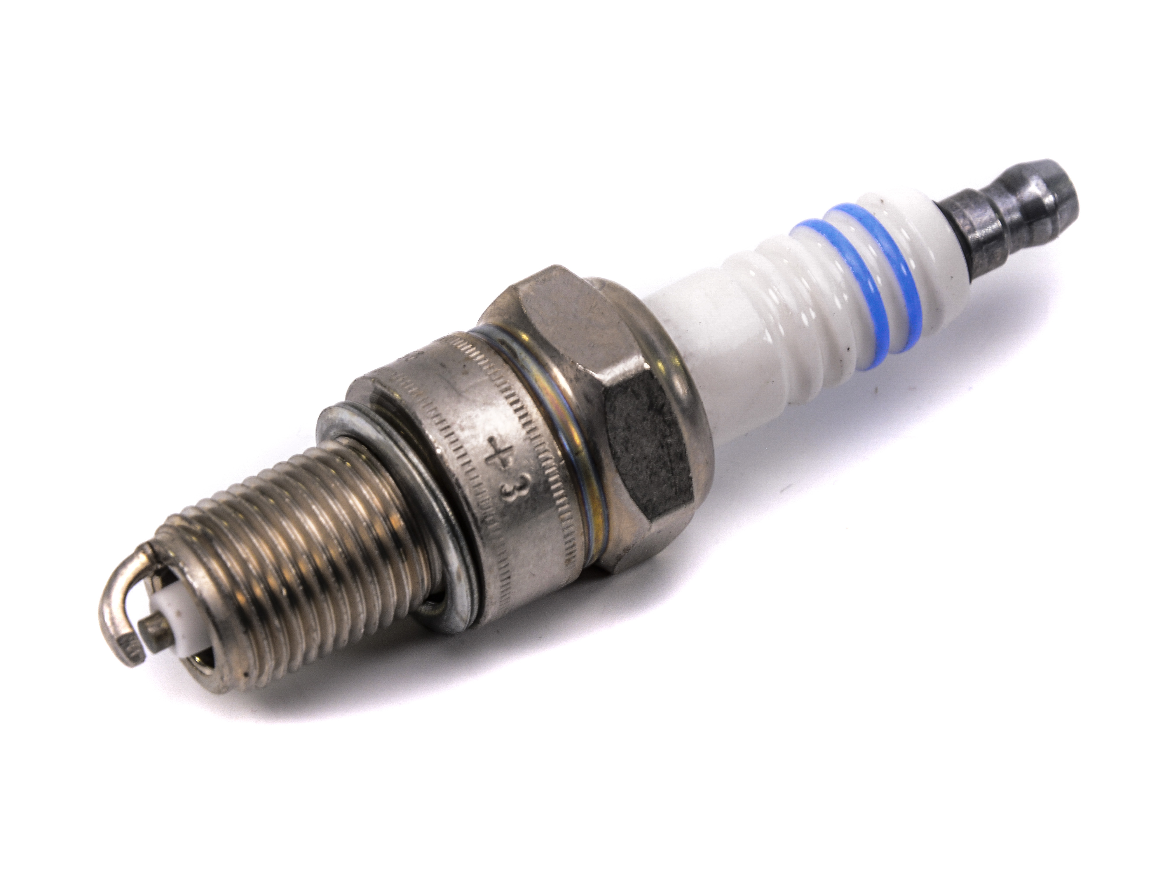 

Bosch 0242229656 Свеча зажигания