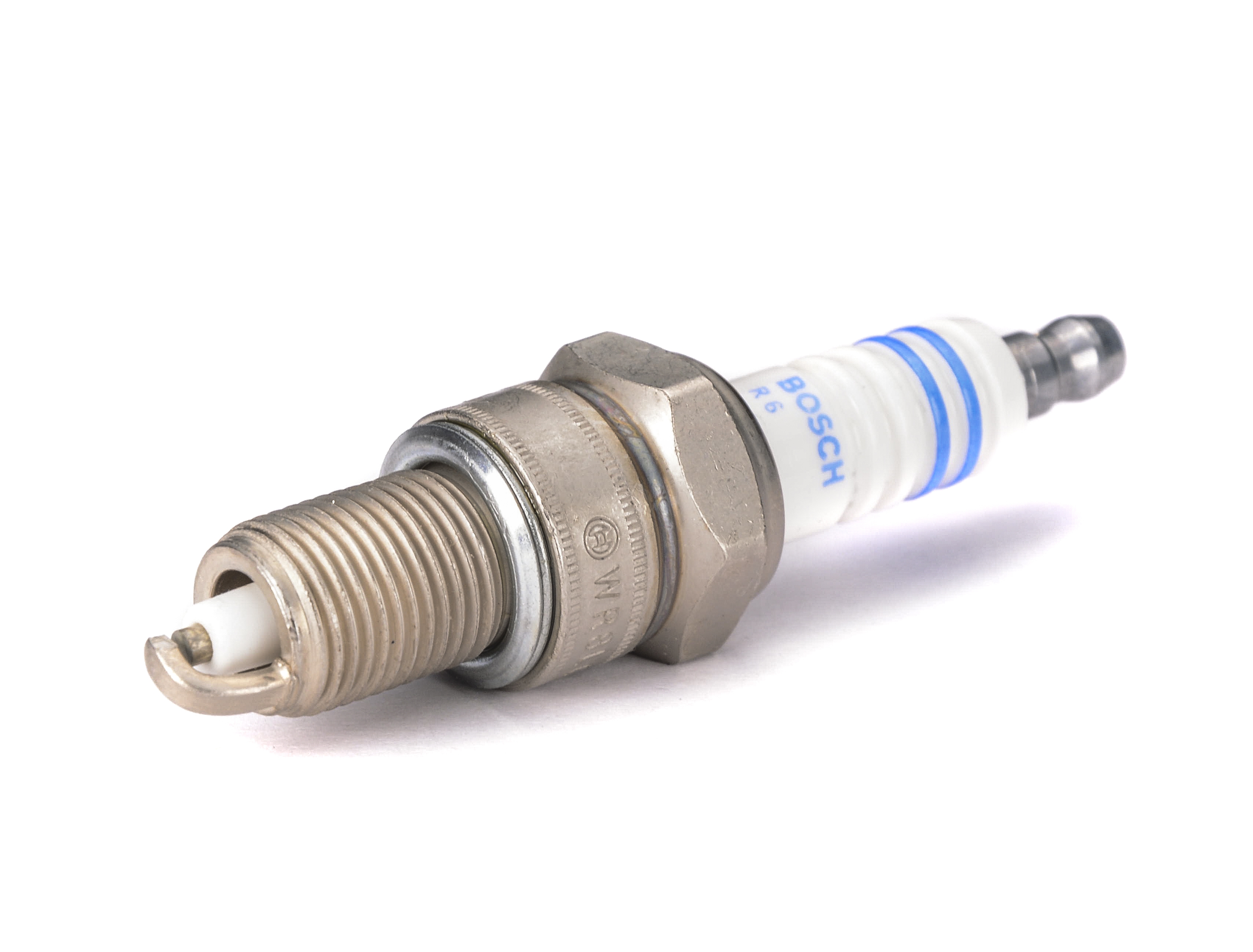

Bosch 0242229779 Свеча зажигания