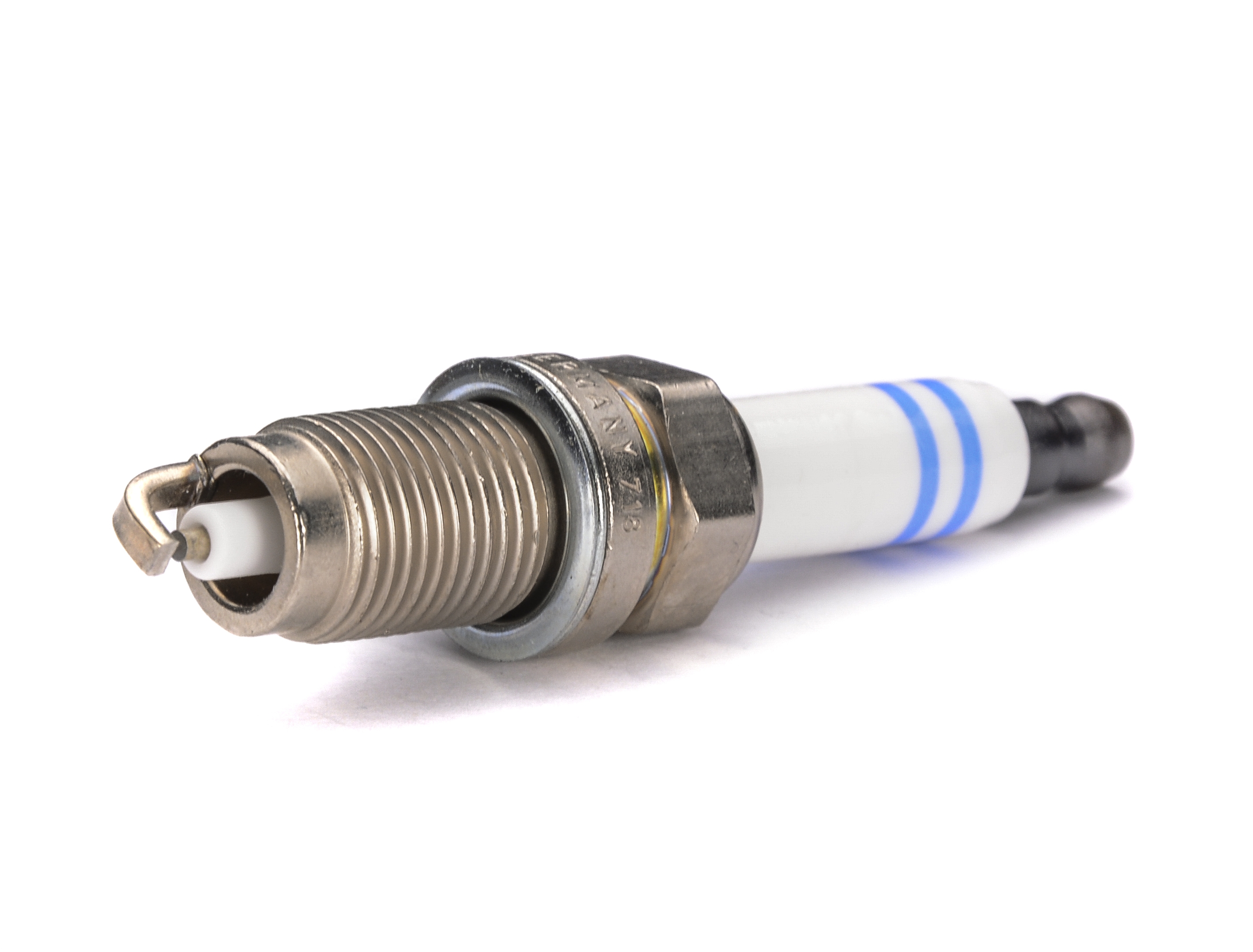 

Bosch 0242236530 Свеча зажигания