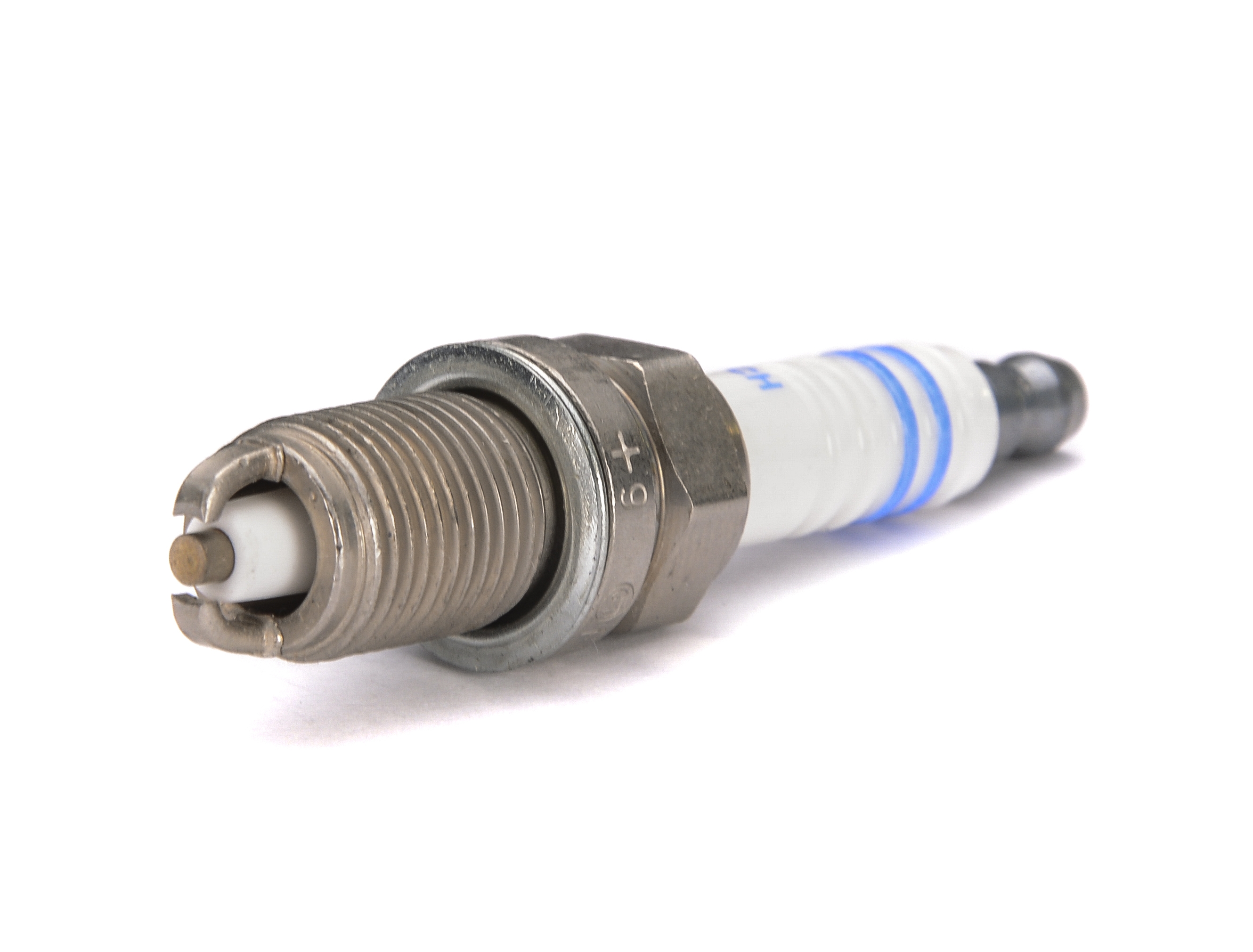 

Bosch 0242229654 Свеча зажигания