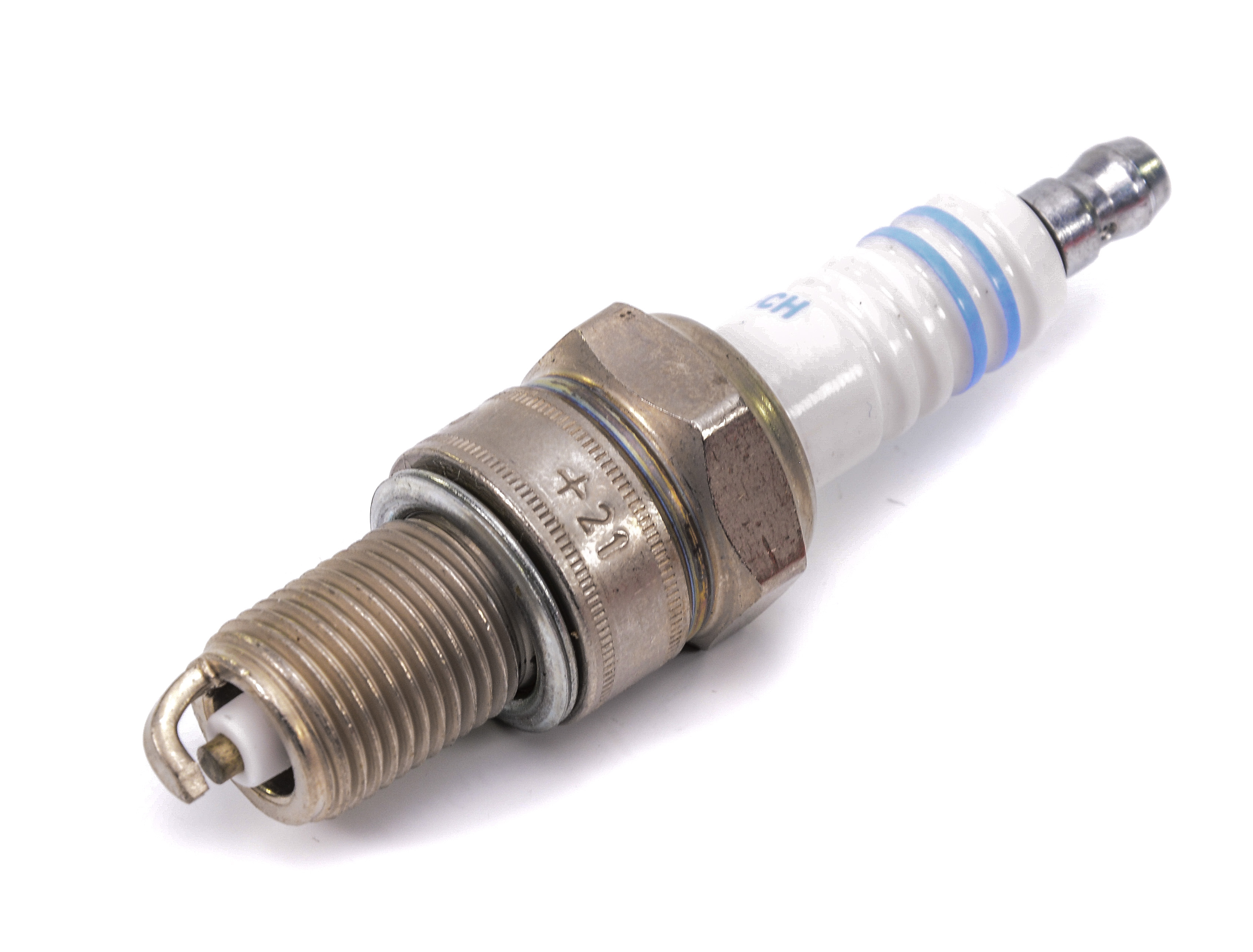 

Bosch 0242235707 Свеча зажигания