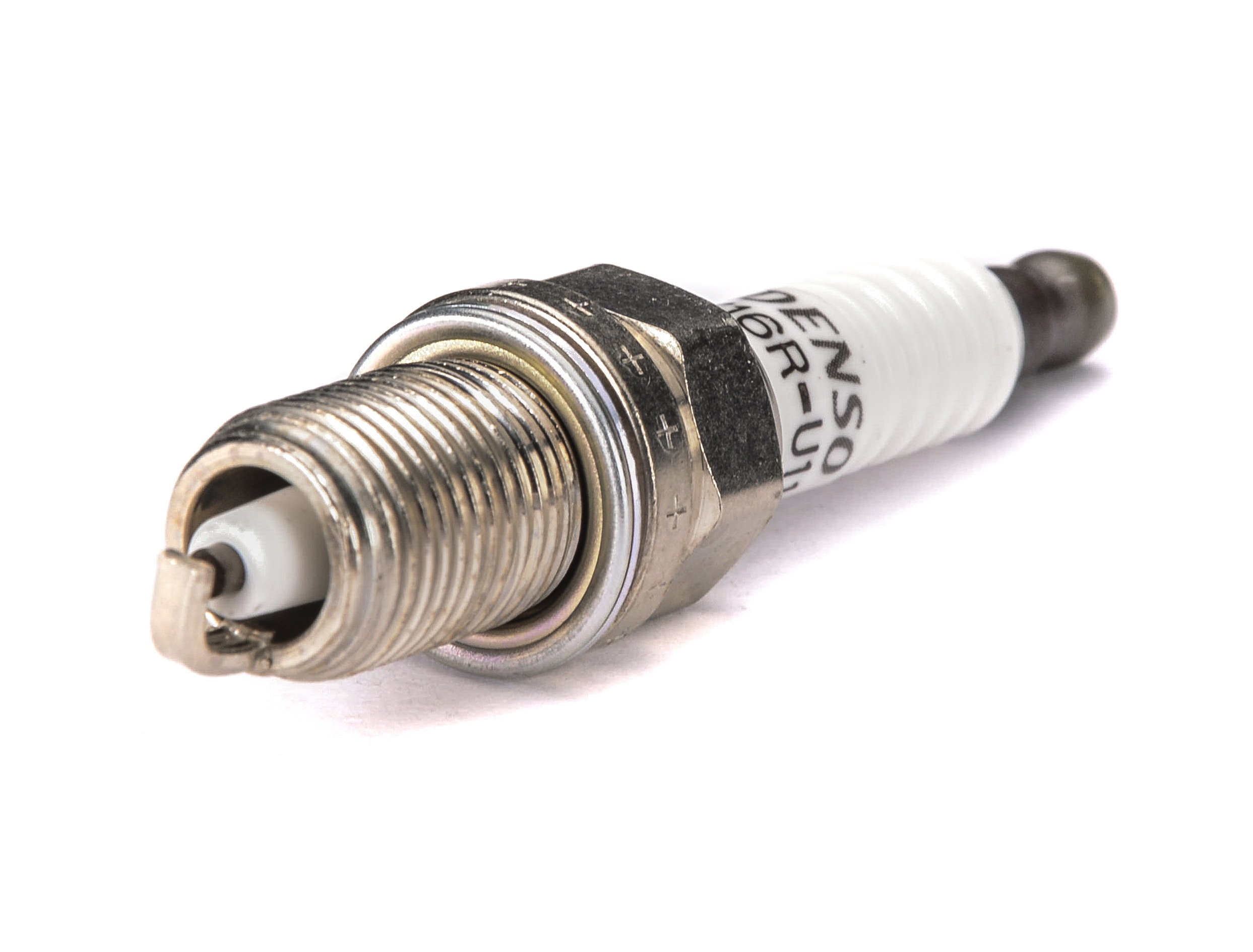 

Denso K16RU11 Свеча зажигания