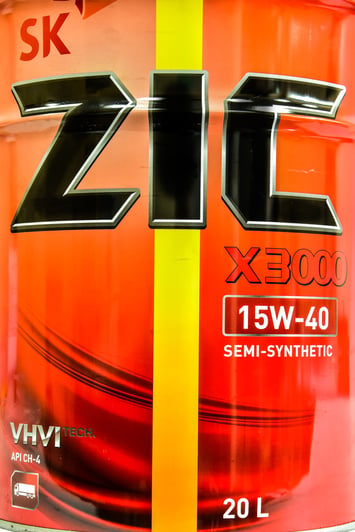 Моторное масло ZIC X3000 15W-40 20 л на Opel Monterey