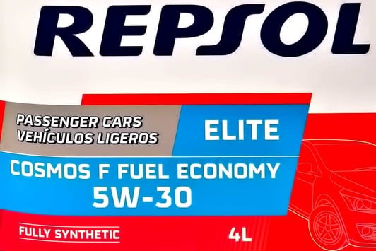 Моторна олива Repsol Elite Cosmos F Fuel Economy 5W-30 для Volvo XC70 4 л на Volvo XC70