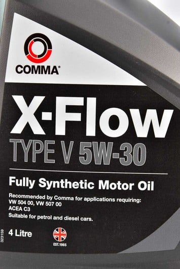 Моторна олива Comma X-Flow Type V 5W-30 4 л на Audi A5