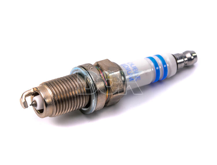 

Bosch 0242240675 Свеча зажигания