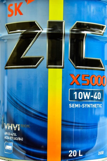 Моторное масло ZIC X5000 10W-40 20 л на Suzuki Alto