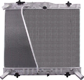 Радиатор охлаждения двигателя Nissens 646893