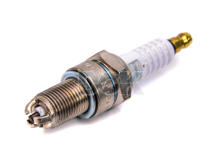 

Champion OE025T10 Свеча зажигания