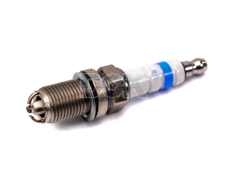 

Bosch 0242222502 Свеча зажигания