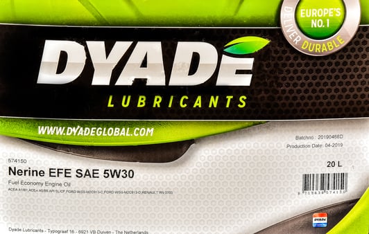 Моторное масло DYADE Nerine EFE 5W-30 20 л на Toyota Aygo