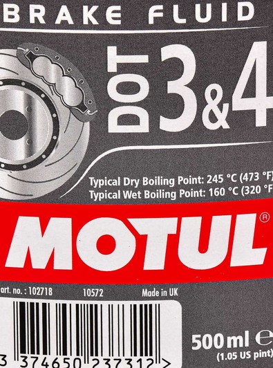 Тормозная жидкость Motul DOT 3 / DOT 4 0,5 л