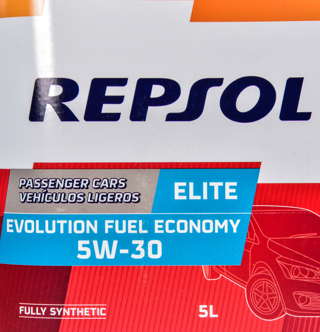 Моторна олива Repsol Elite Evolution Fuel Economy 5W-30 для Suzuki Ignis 5 л на Suzuki Ignis
