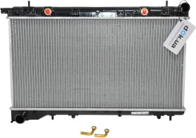 Радіатор охолодження двигуна Nissens 67712