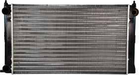 Радиатор охлаждения двигателя Nissens 651511