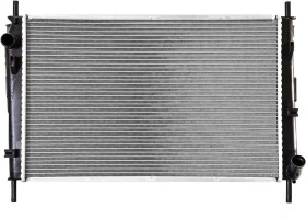 Радиатор охлаждения двигателя Nissens 620411