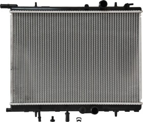 Радиатор охлаждения двигателя BSG BSG 70-520-001