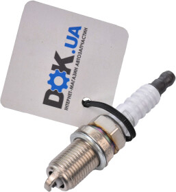 Свеча зажигания Champion OE034/T10