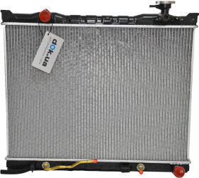 Радіатор охолодження двигуна Nissens 66682