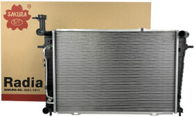 Радиатор охлаждения двигателя Sakura 32211011