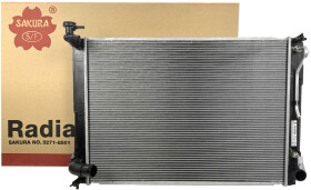 Радиатор охлаждения двигателя Sakura 32718501