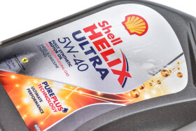 Моторное масло Shell Helix Ultra 5W-40 синтетическое
