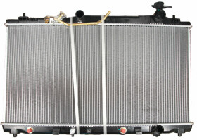 Радиатор охлаждения двигателя SATO tech R12108