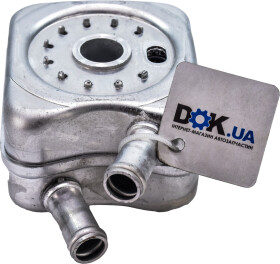 Масляный радиатор двигателя SWAG 30 93 1110